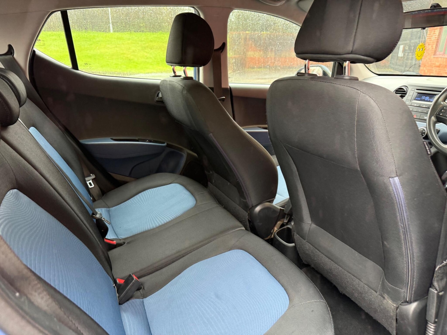 Used Hyundai i10 2015 for sale - 76689937: Photo 15