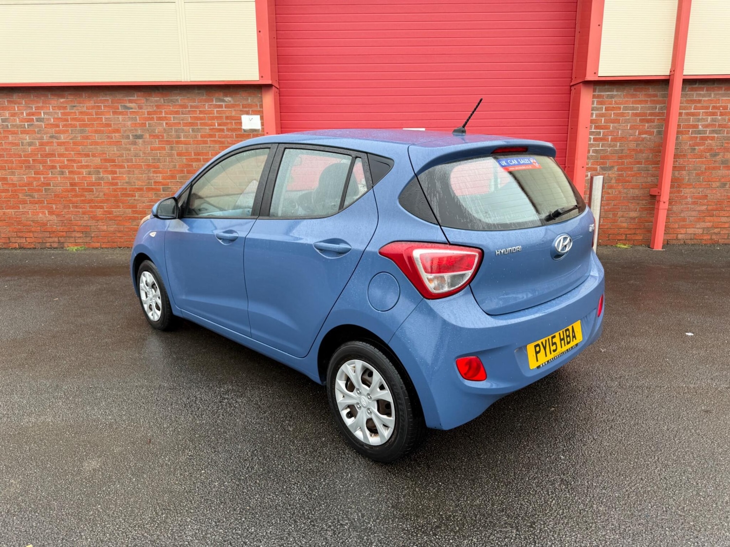 Used Hyundai i10 2015 for sale - 76689937: Photo 4