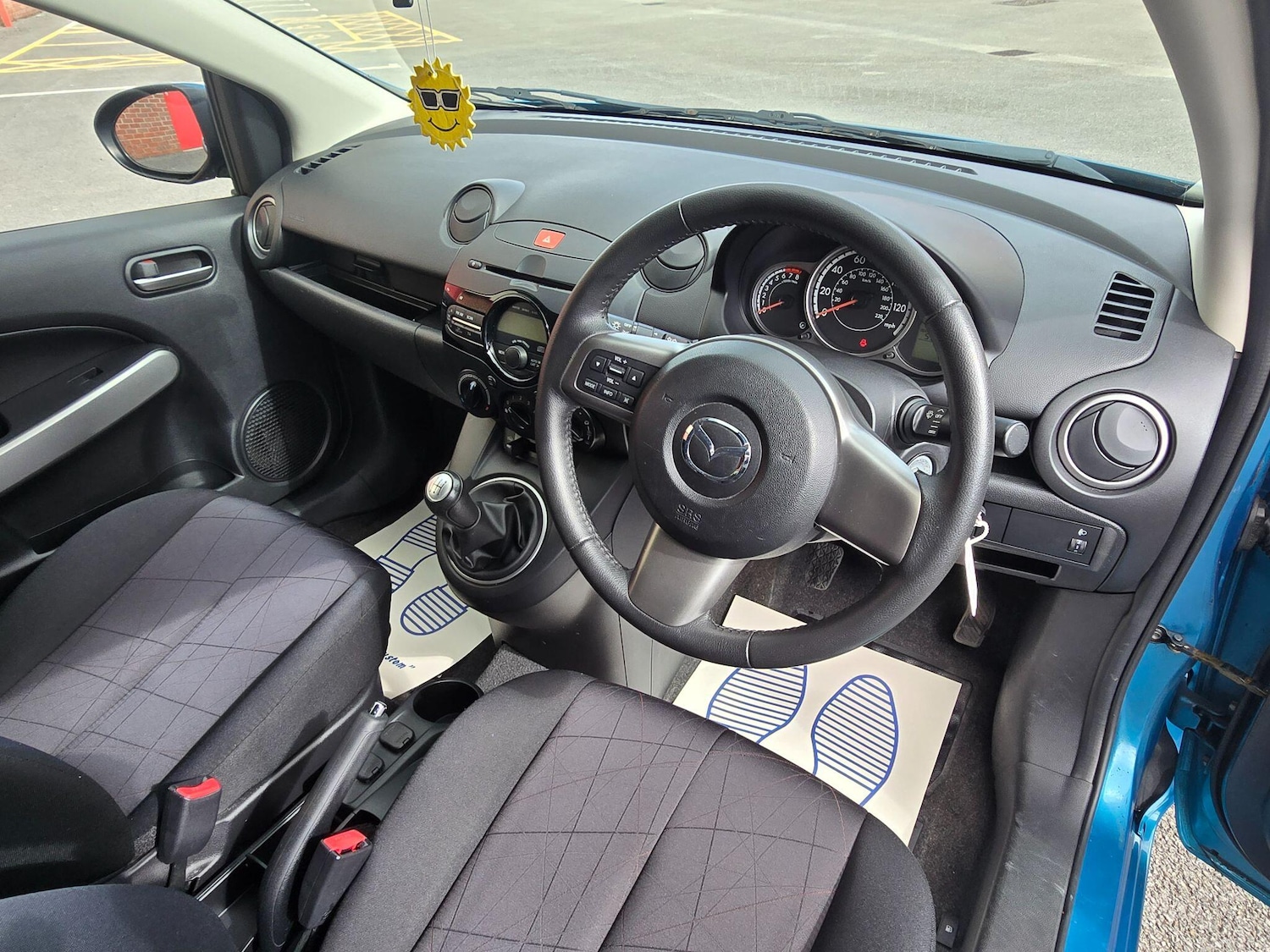 Used Mazda Mazda2 2012 for sale - 76032725: Photo 32