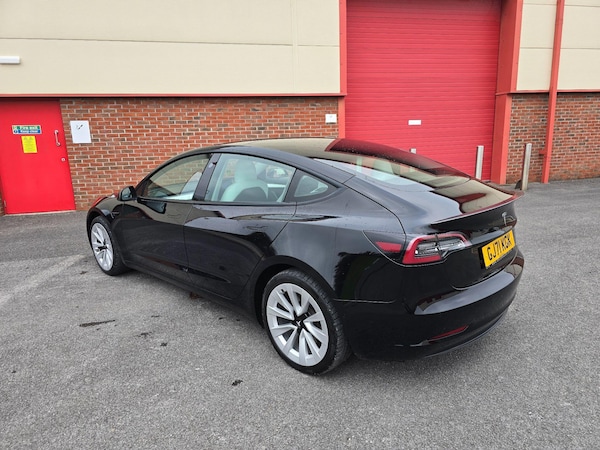 Used Tesla Model 3 2021 for sale - 76282935: Photo 10