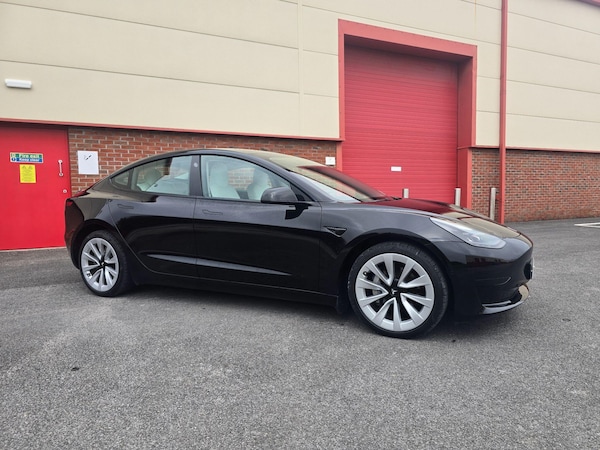 Used Tesla Model 3 2021 for sale - 76282935: Photo 1