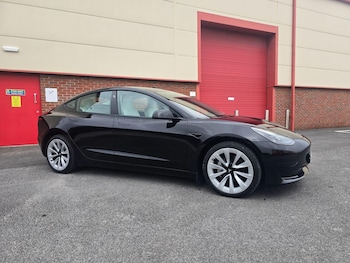Tesla - Model 3