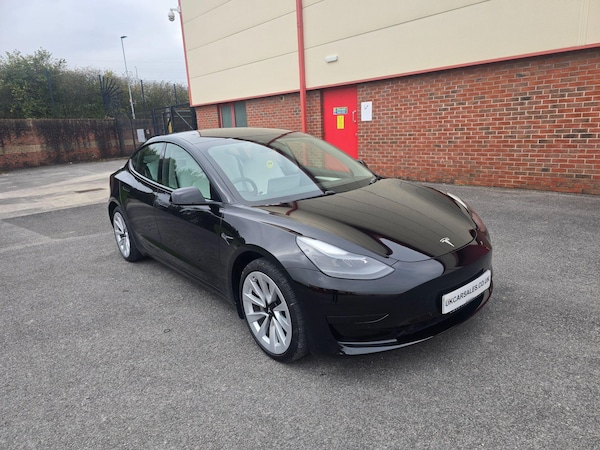 Used Tesla Model 3 2021 for sale - 76282935: Photo 2