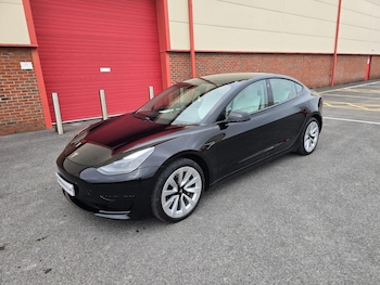 Used Tesla Model 3 2021 for sale - 76282935: Photo 4