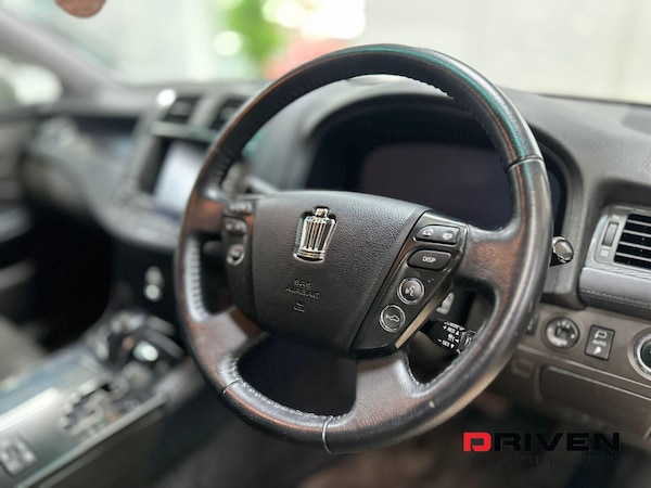 Used Toyota Crown 2021 for sale - 75680811: Photo 14