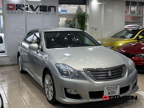 Used Toyota Crown 2021 for sale - 75680811: Photo 3
