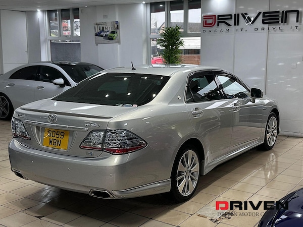 Used Toyota Crown 2021 for sale - 75680811: Photo 9