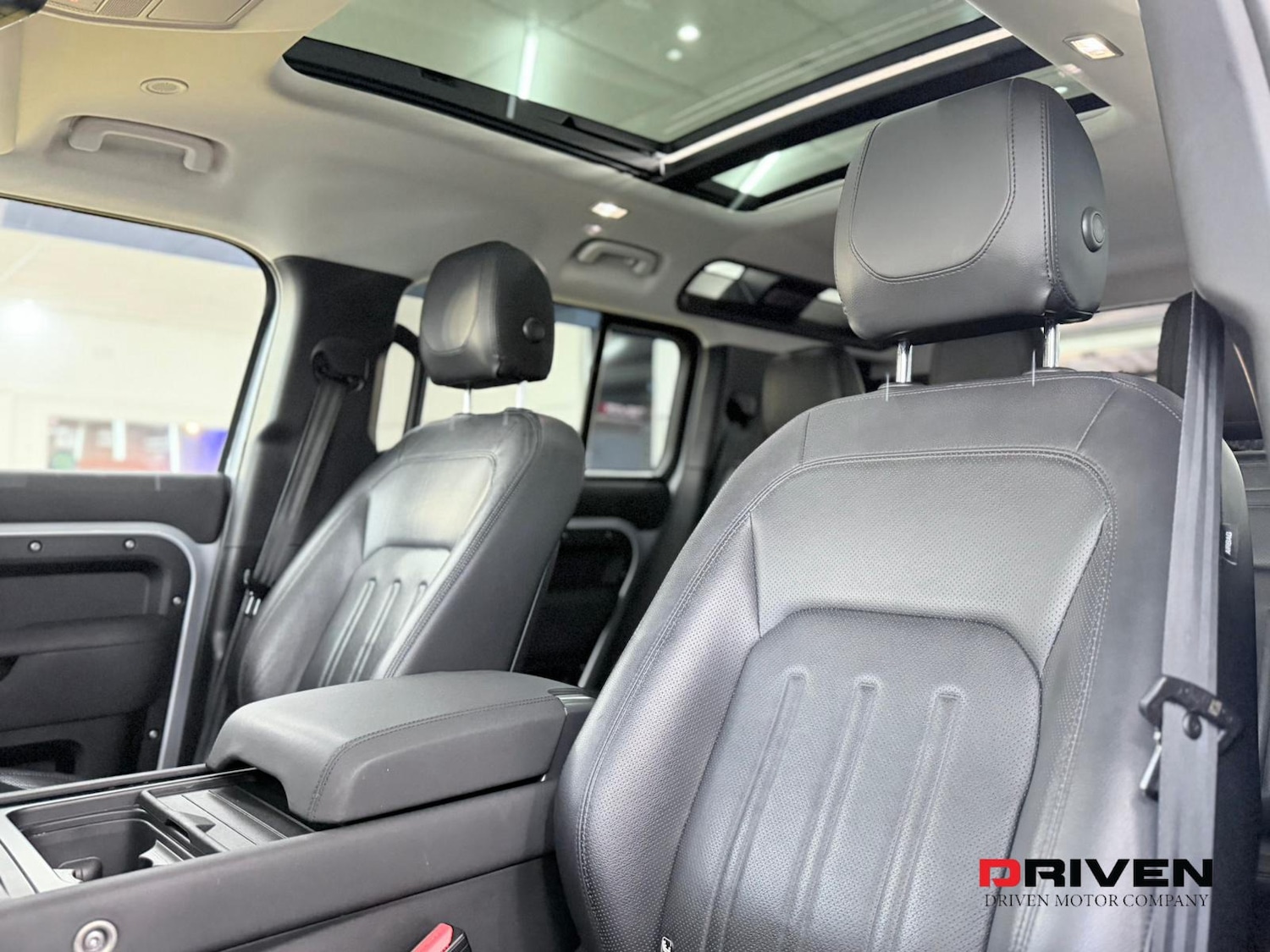 Used Land Rover Defender 2021 for sale - 76830286: Photo 13