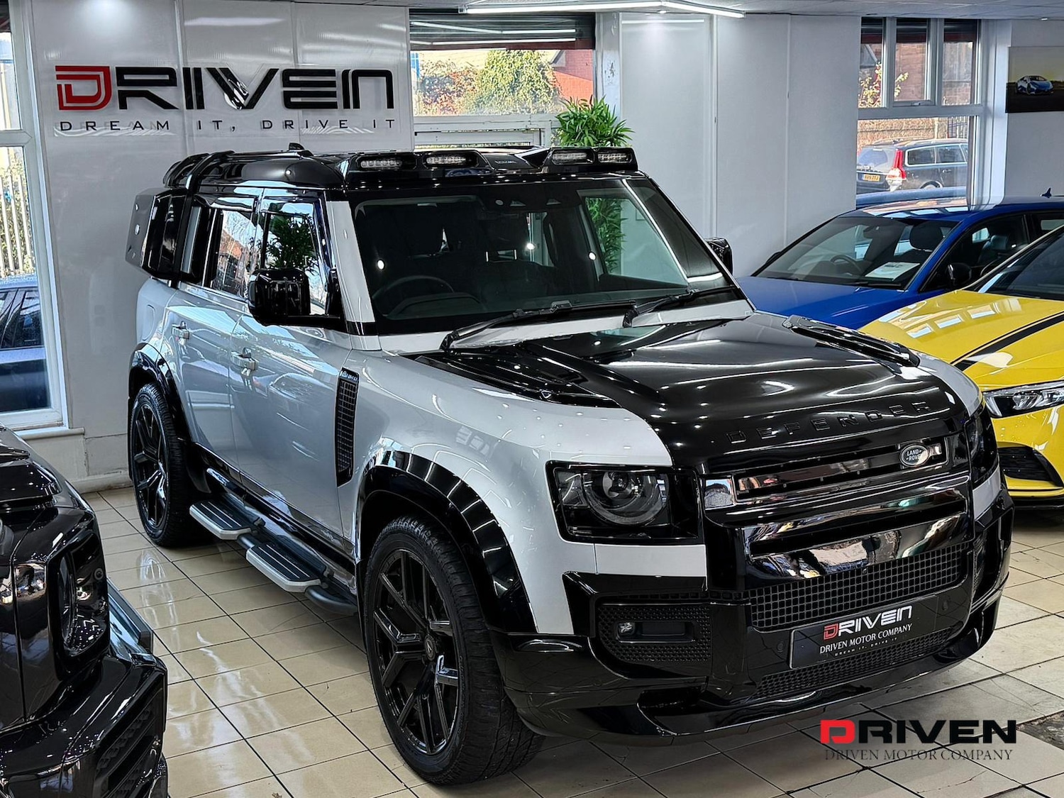 Used Land Rover Defender 2021 for sale - 76830286: Photo 3