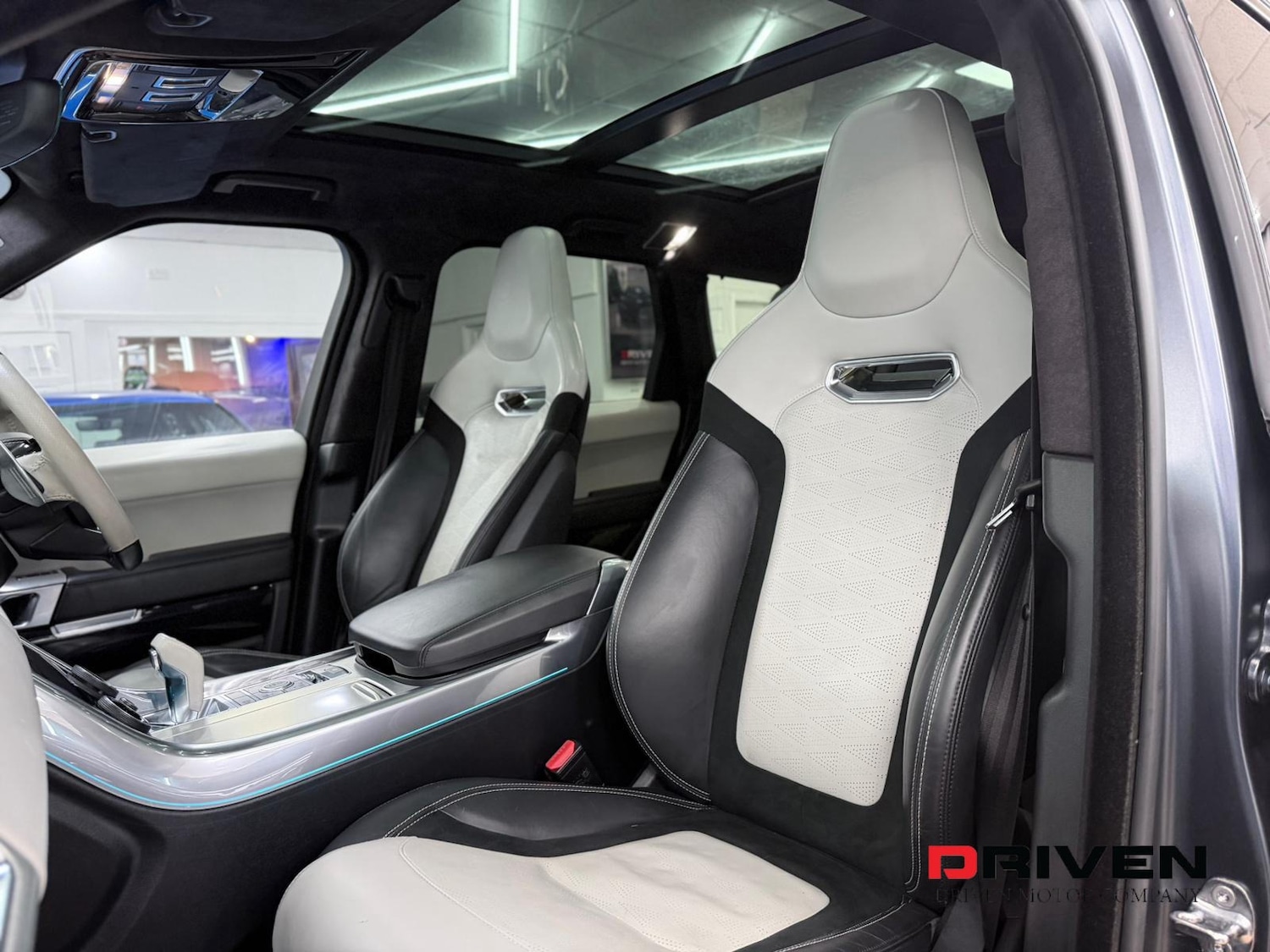 Used Land Rover Range Rover Sport 2018 for sale - 76626720: Photo 17