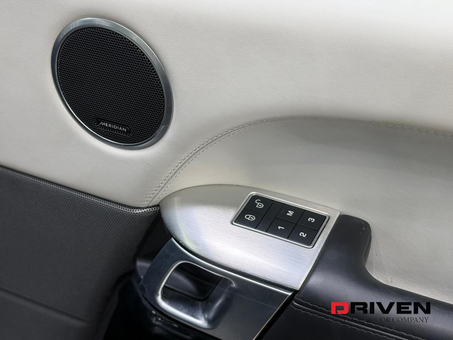 Used Land Rover Range Rover Sport 2018 for sale - 76626720: Photo 32