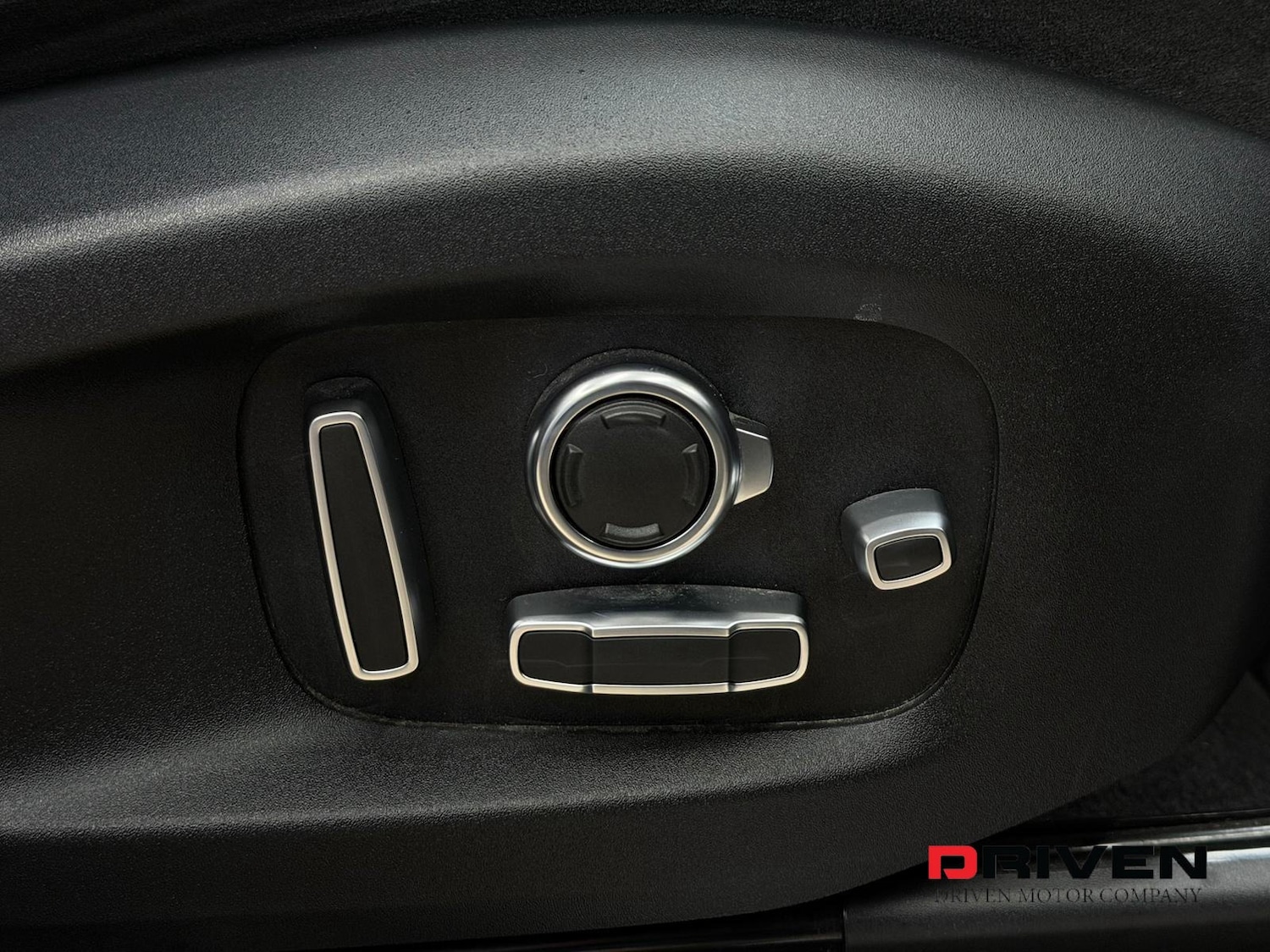 Used Land Rover Range Rover Sport 2018 for sale - 76626720: Photo 40