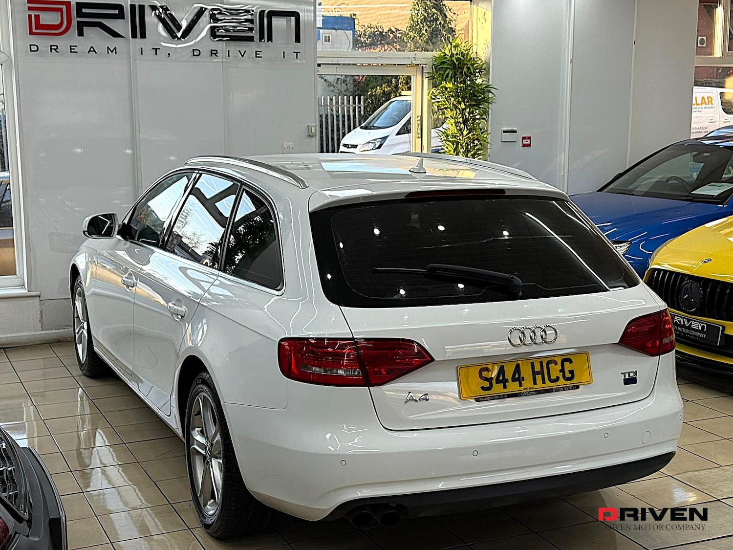 Used Audi A4 2012 for sale - 77049320: Photo 12