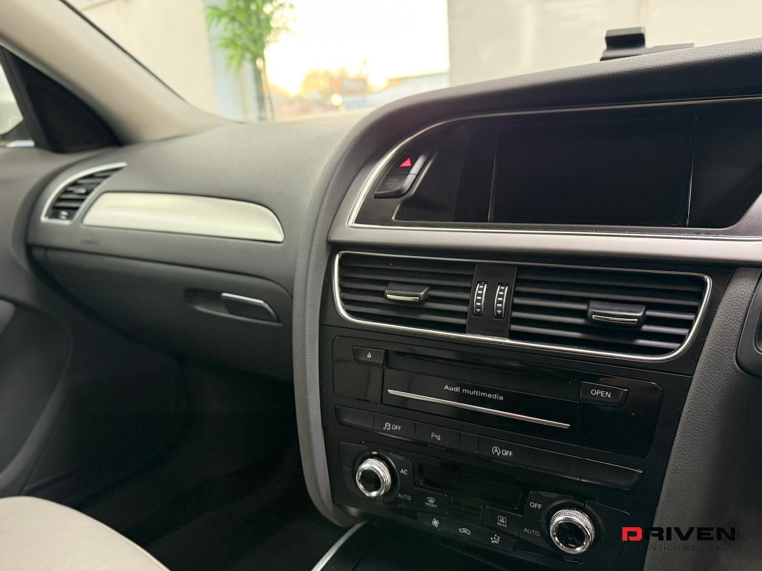 Used Audi A4 2012 for sale - 77049320: Photo 18