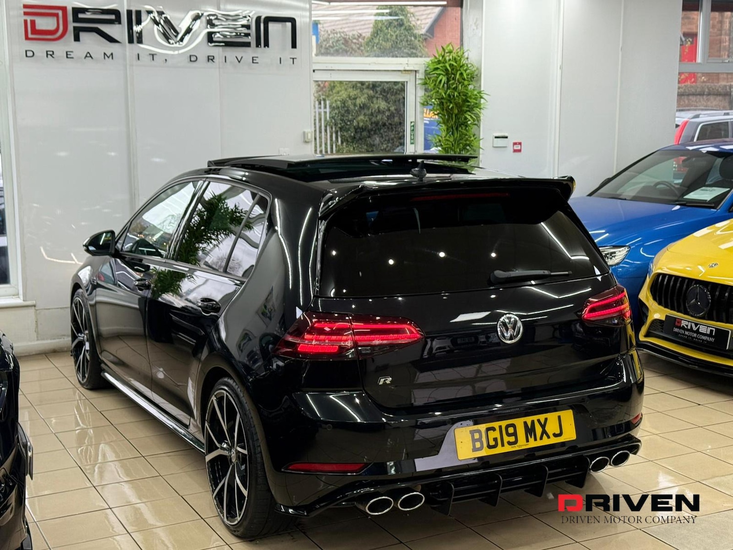 Used Volkswagen Golf 2019 for sale - 76922547: Photo 9