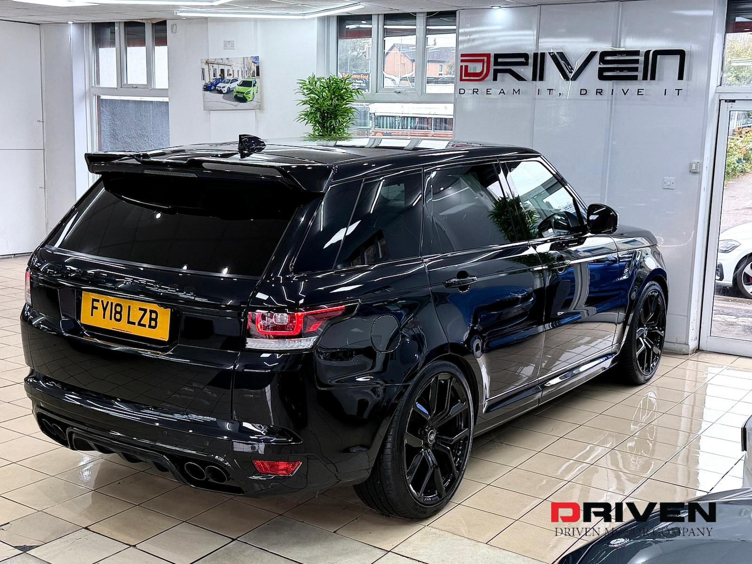 Used Land Rover Range Rover Sport 2018 for sale - 76313613: Photo 11