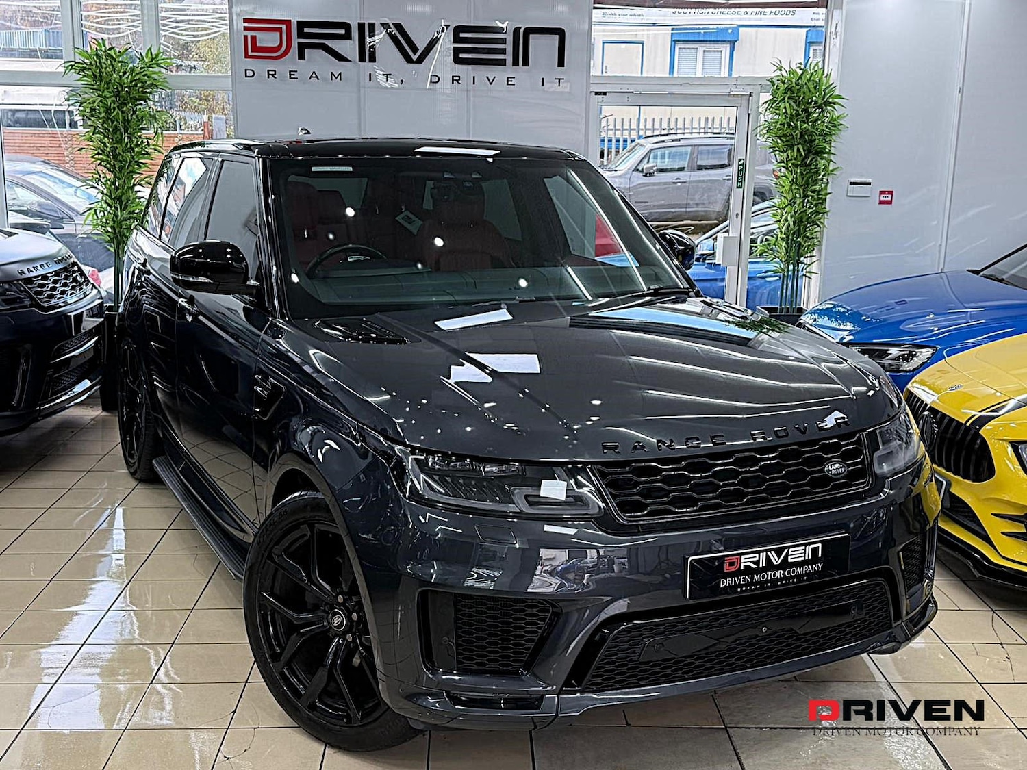 Used Land Rover Range Rover Sport 2018 for sale - 76684428: Photo 2