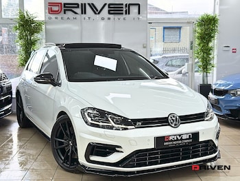 Used Volkswagen Golf 2017 for sale - 75938401: Photo