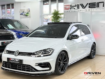 Used Volkswagen Golf 2017 for sale - 75938401: Photo