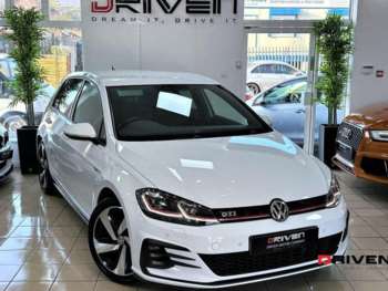 Used Volkswagen Golf 2017 for sale - 74459807: Photo