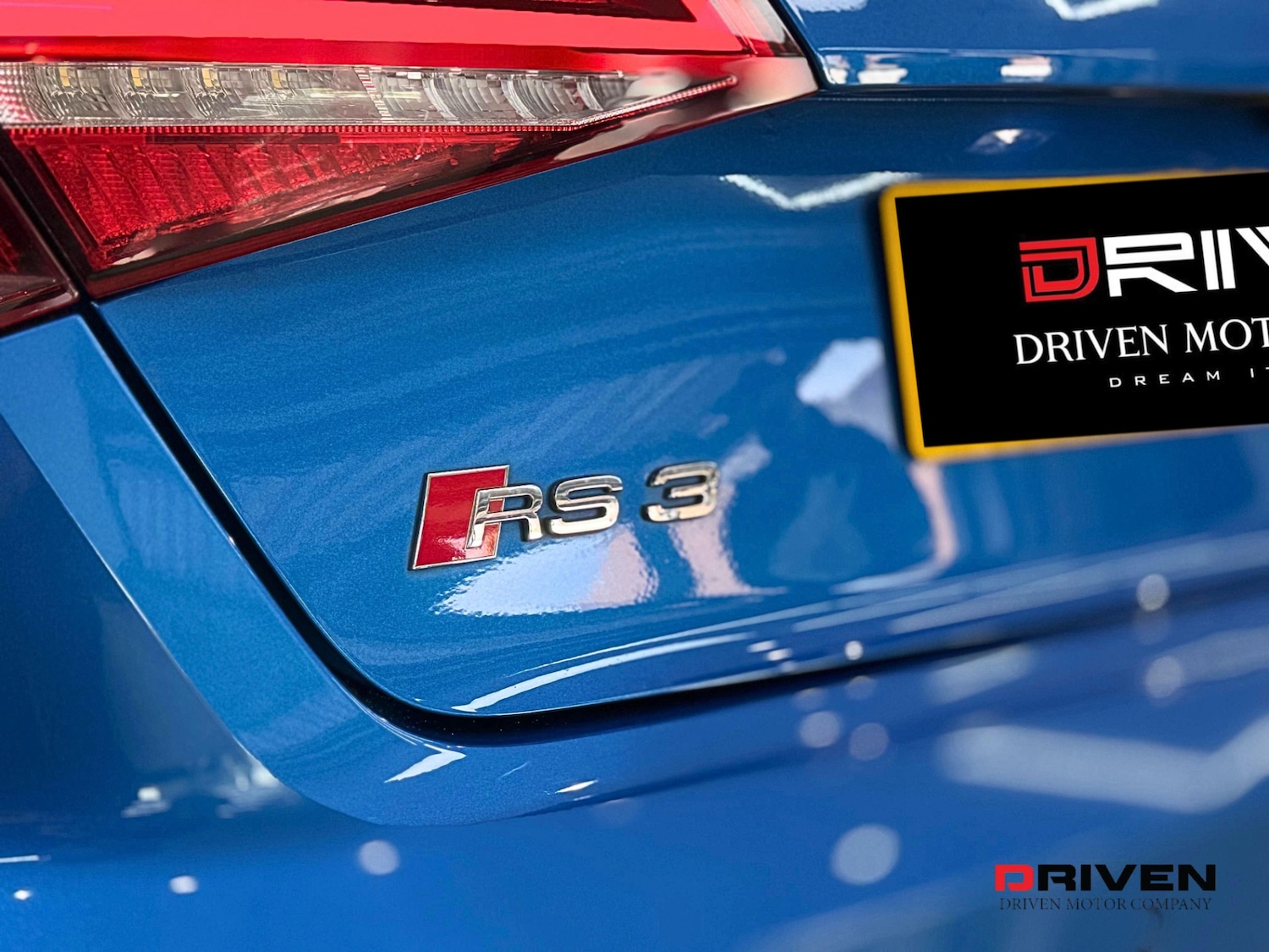 Used Audi RS3 2018 for sale - 75435297: Photo 37