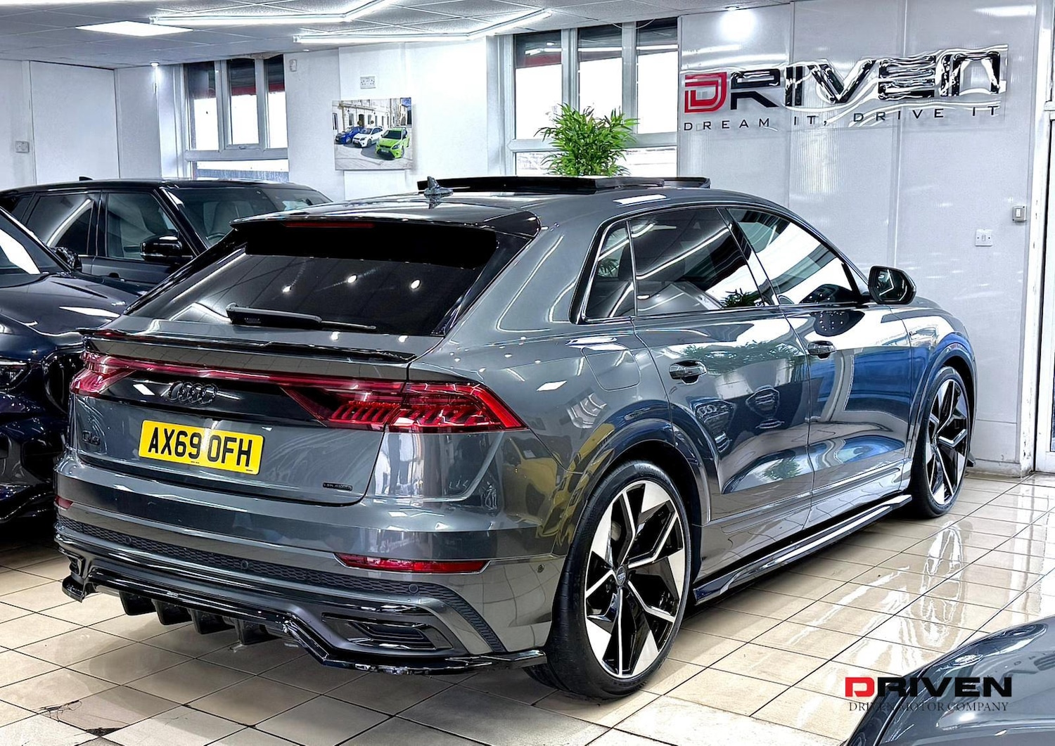 Used Audi Q8 2019 for sale - 76974744: Photo 10
