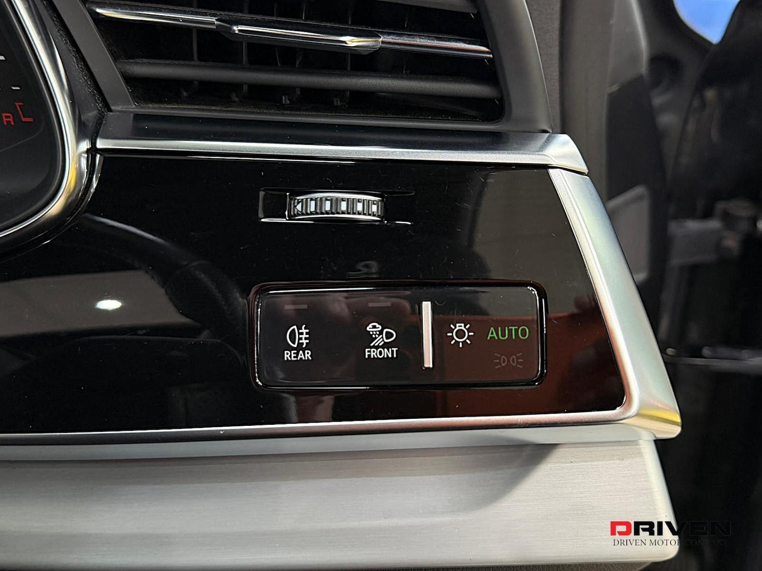 Used Audi Q8 2019 for sale - 76974744: Photo 30