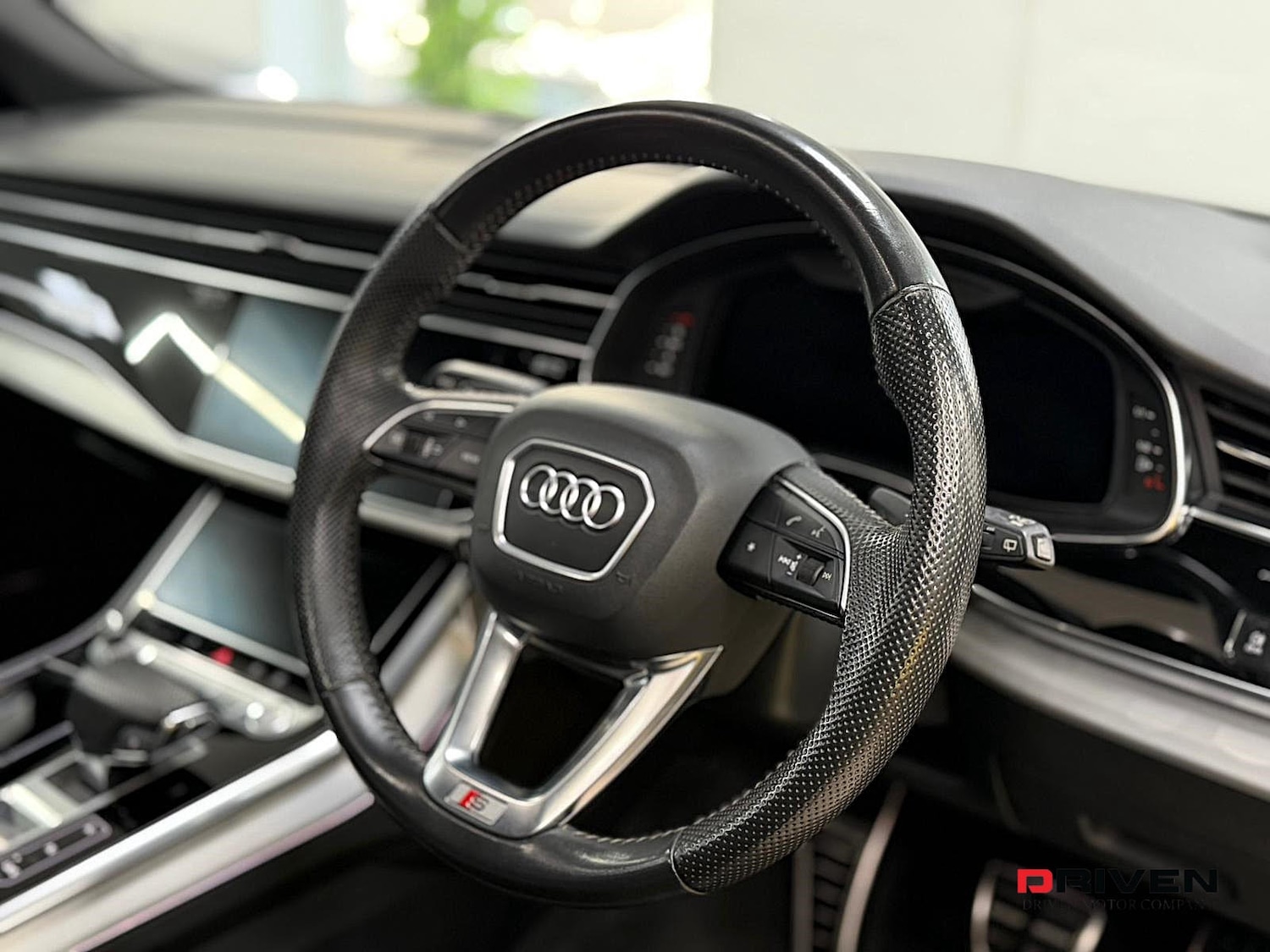 Used Audi Q8 2019 for sale - 76974744: Photo 34
