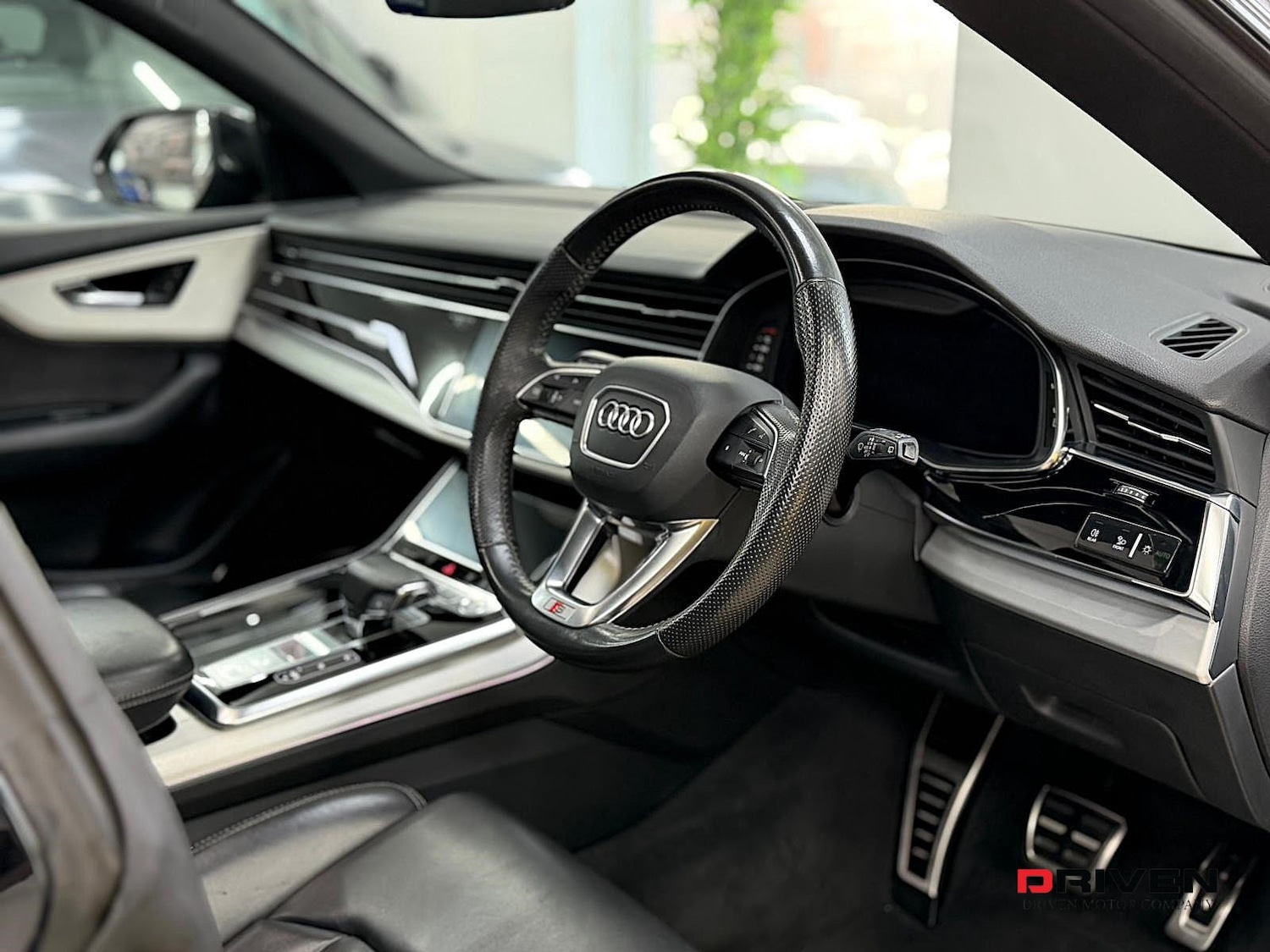 Used Audi Q8 2019 for sale - 76974744: Photo 35