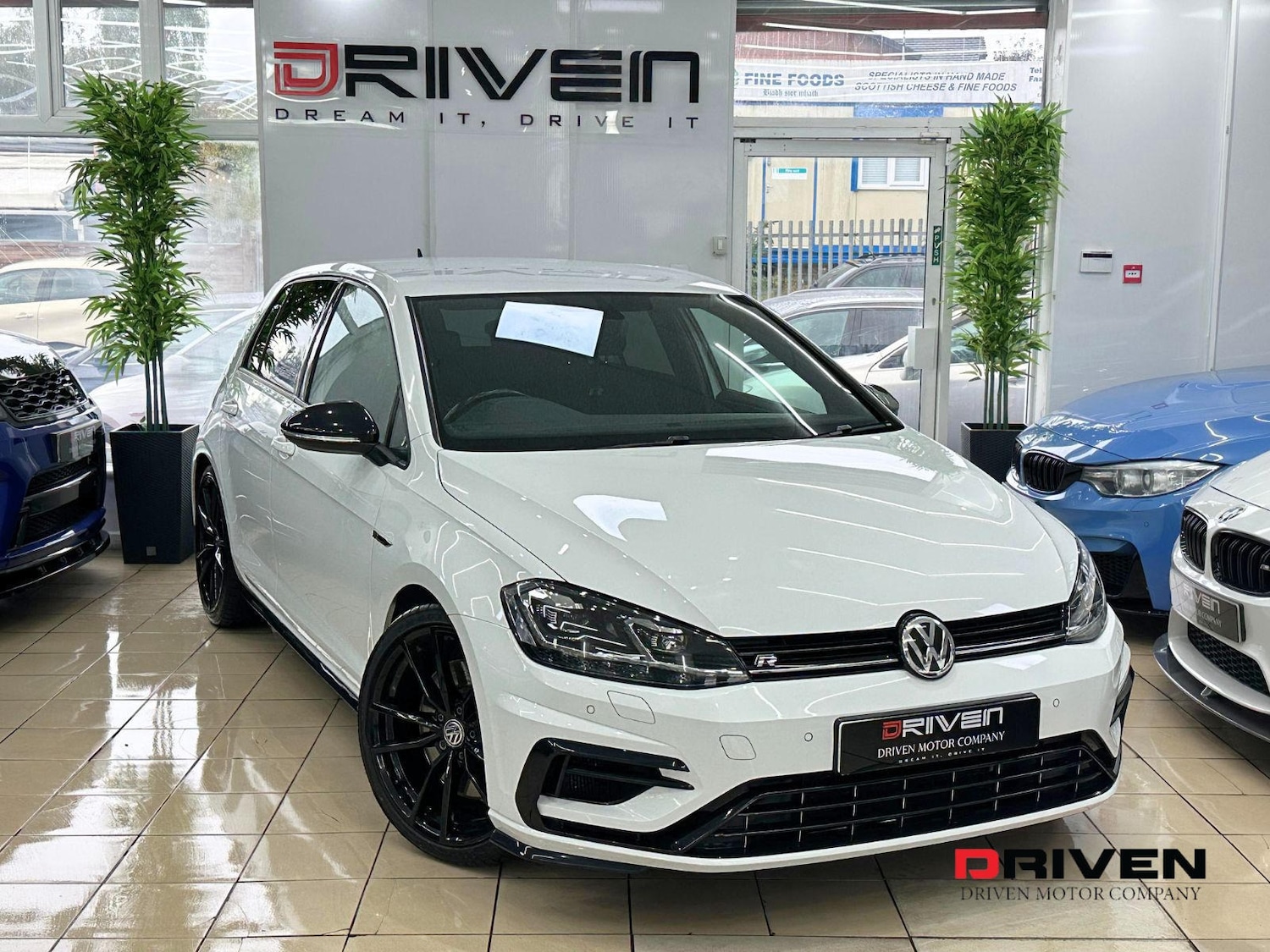 Used Volkswagen Golf 2018 for sale - 76196147: Photo 1