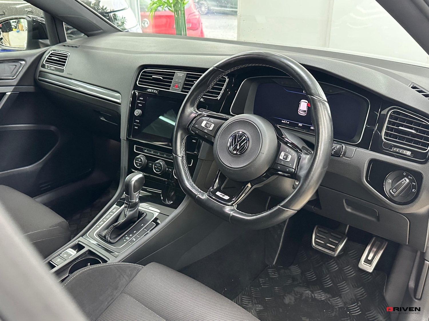 Used Volkswagen Golf 2018 for sale - 76196147: Photo 15