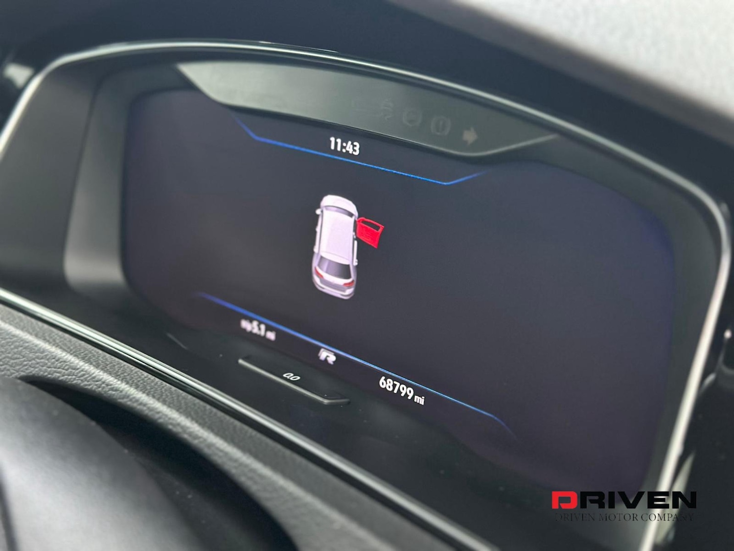 Used Volkswagen Golf 2018 for sale - 76196147: Photo 17