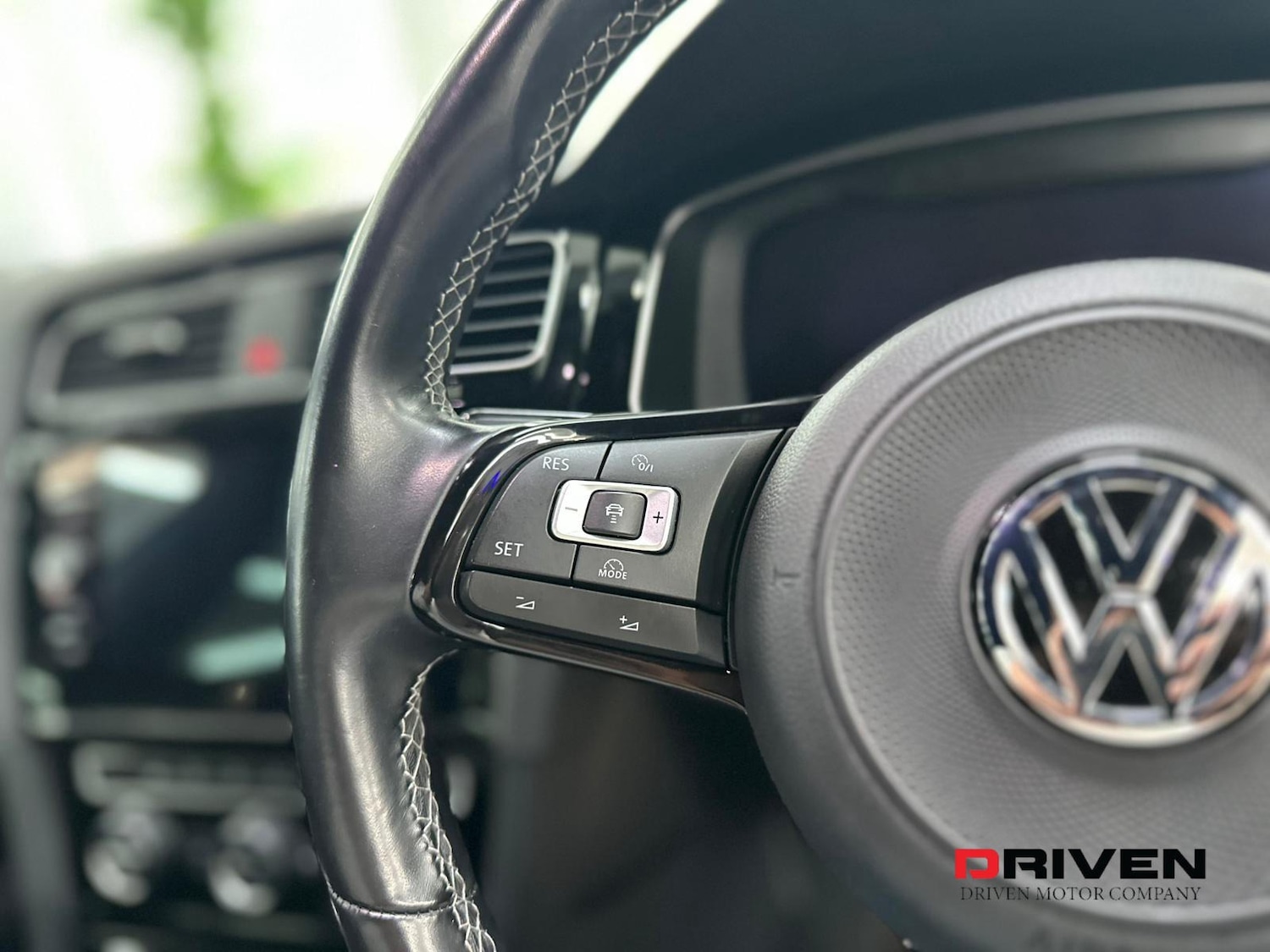 Used Volkswagen Golf 2018 for sale - 76196147: Photo 23