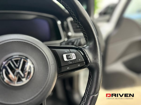 Used Volkswagen Golf 2018 for sale - 76196147: Photo 24
