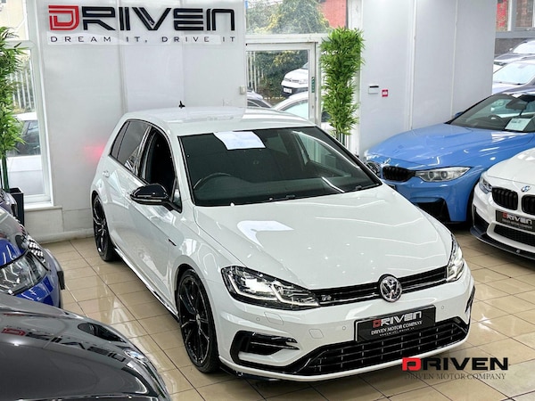 Used Volkswagen Golf 2018 for sale - 76196147: Photo 2