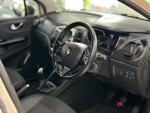 Used Renault Captur 2015 for sale - 74826700: Photo 26