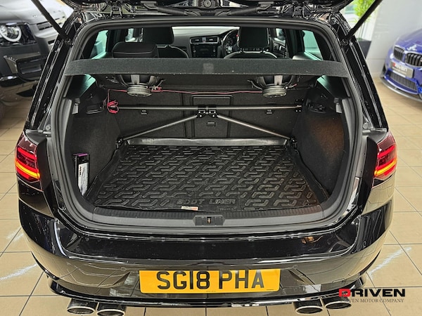 Used Volkswagen Golf 2018 for sale - 75639000: Photo 9