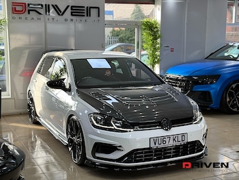 Used Volkswagen Golf 2017 for sale - 76393474: Photo