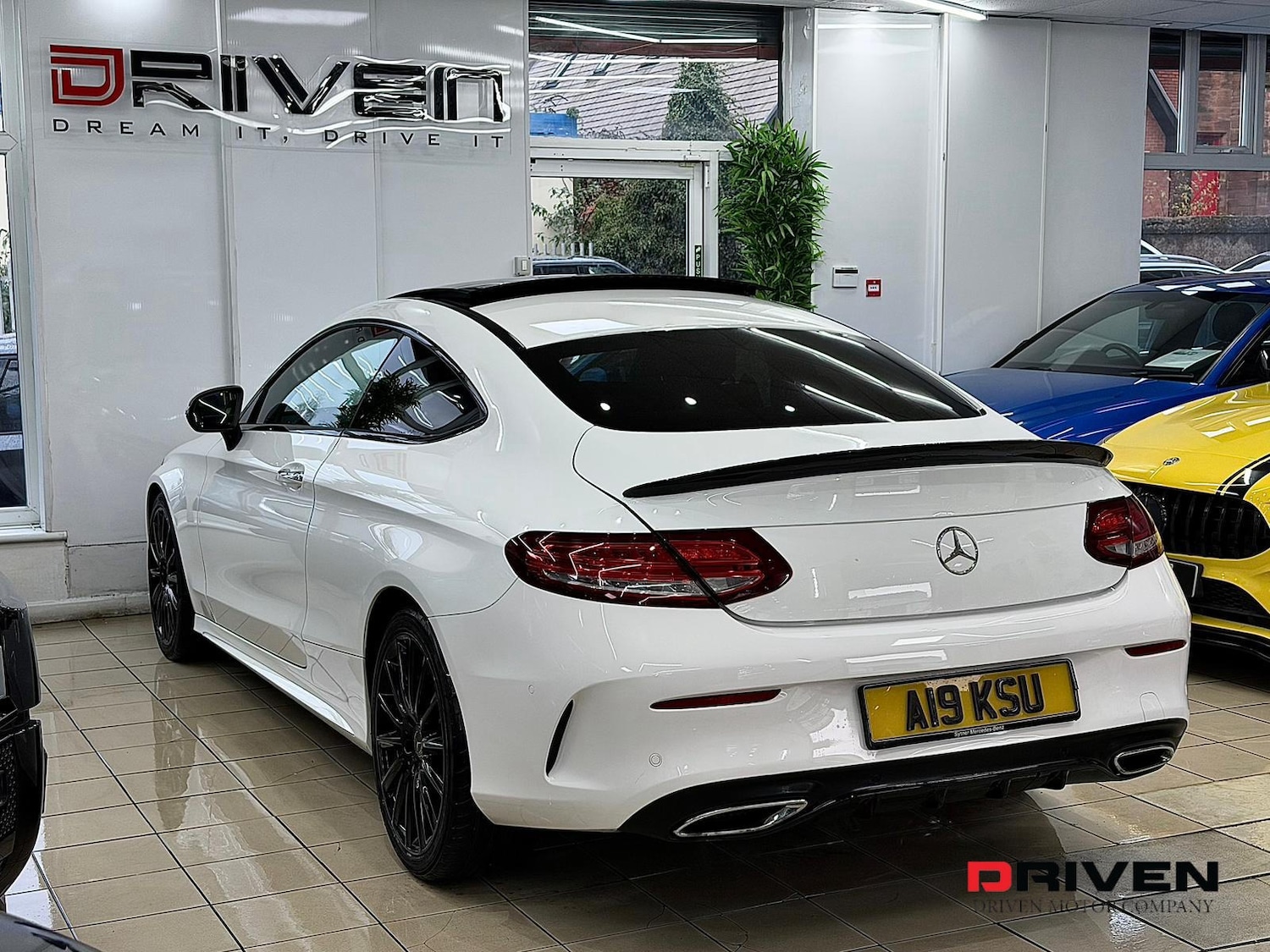 Used Mercedes-Benz C Class 2018 for sale - 76855468: Photo 10