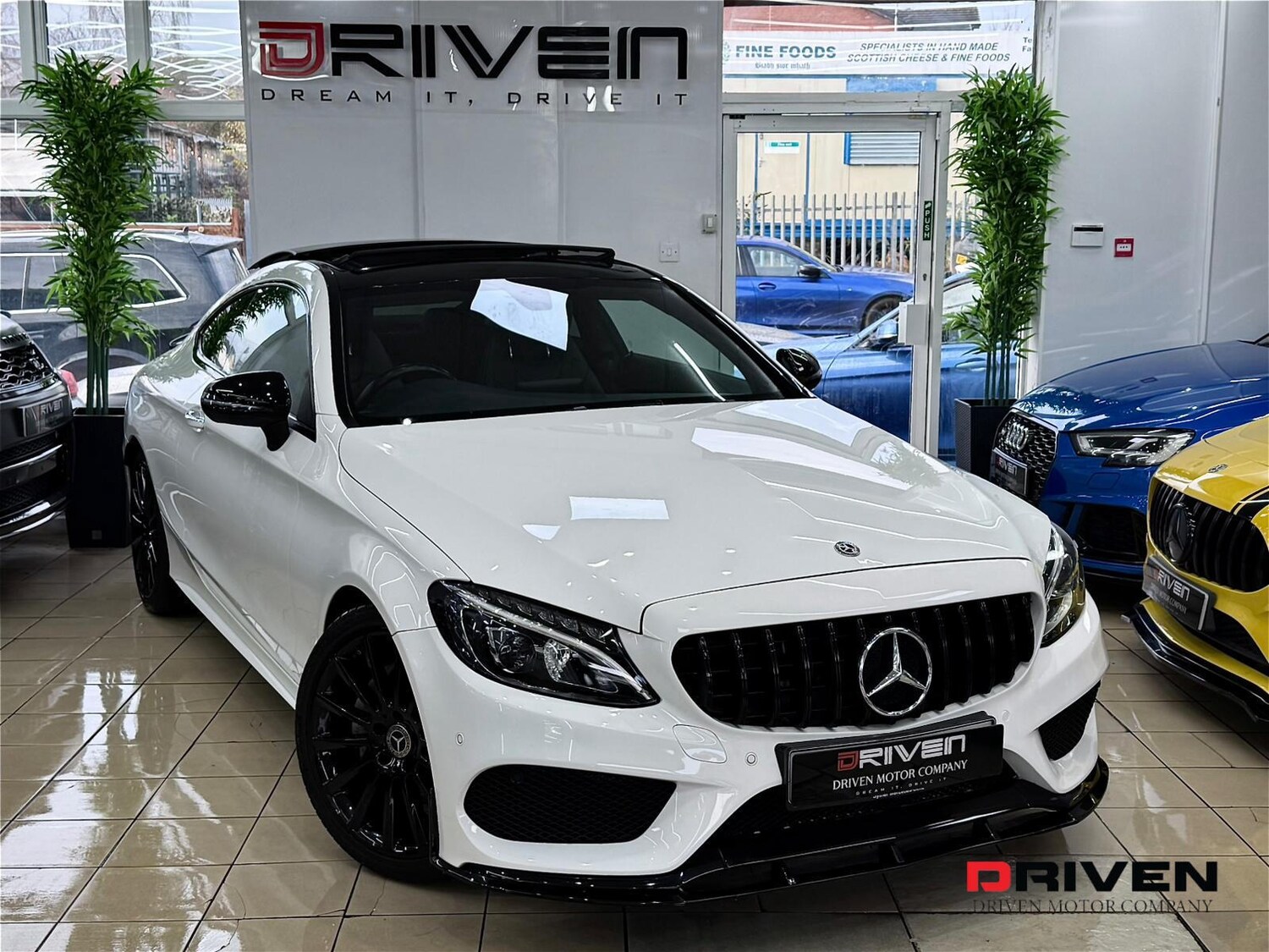 Used Mercedes-Benz C Class 2018 for sale - 76855468: Photo 2