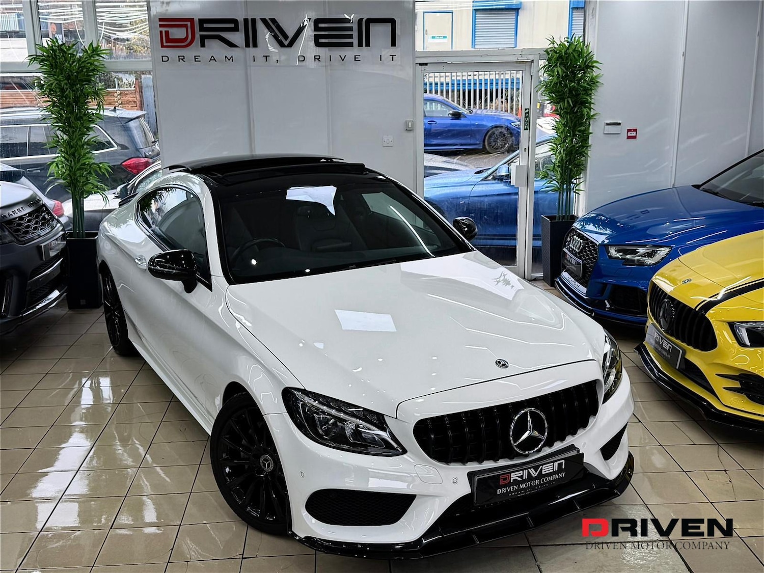 Used Mercedes-Benz C Class 2018 for sale - 76855468: Photo 3