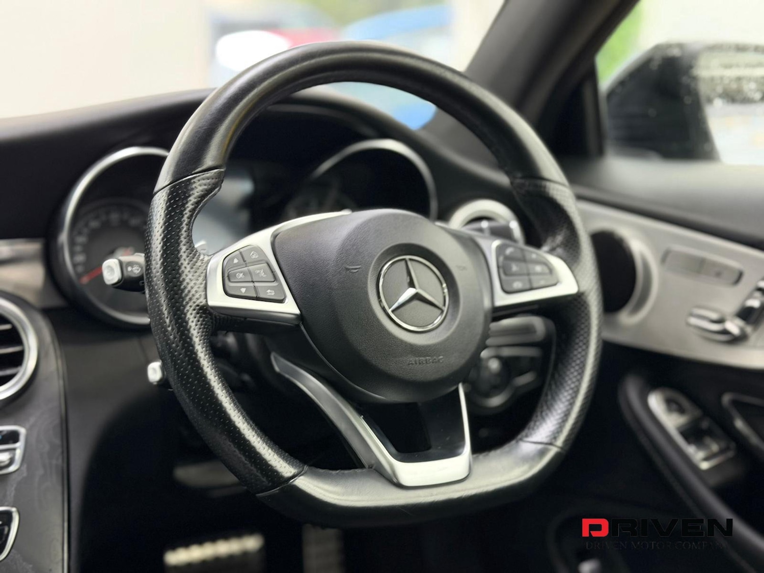 Used Mercedes-Benz C Class 2018 for sale - 76855468: Photo 30
