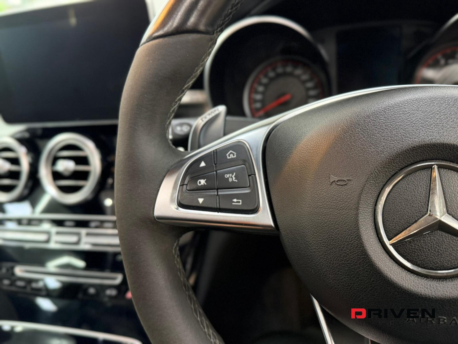 Used Mercedes-Benz C Class 2016 for sale - 76268641: Photo 29