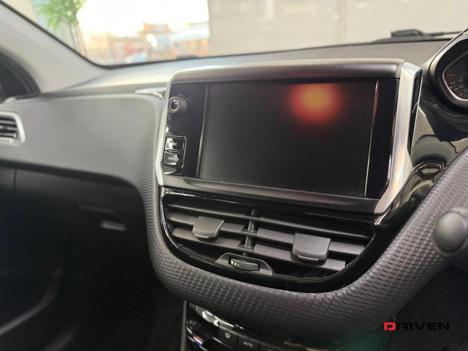 Used Peugeot 2008 2017 for sale - 77049355: Photo 18