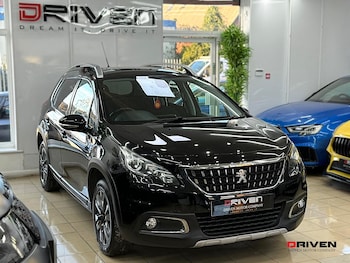Used Peugeot 2008 2017 for sale - 77049355: Photo