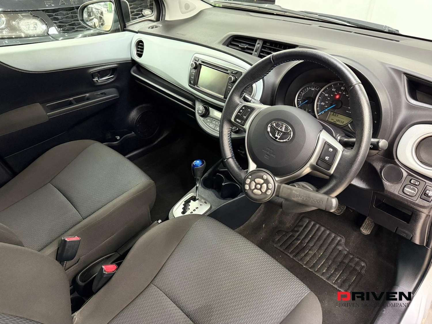 Used Toyota Yaris 2012 for sale - 76828105: Photo 10