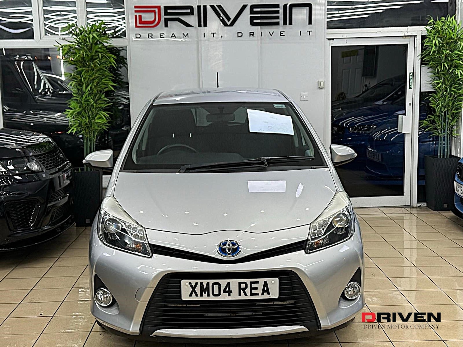 Used Toyota Yaris 2012 for sale - 76828105: Photo 4