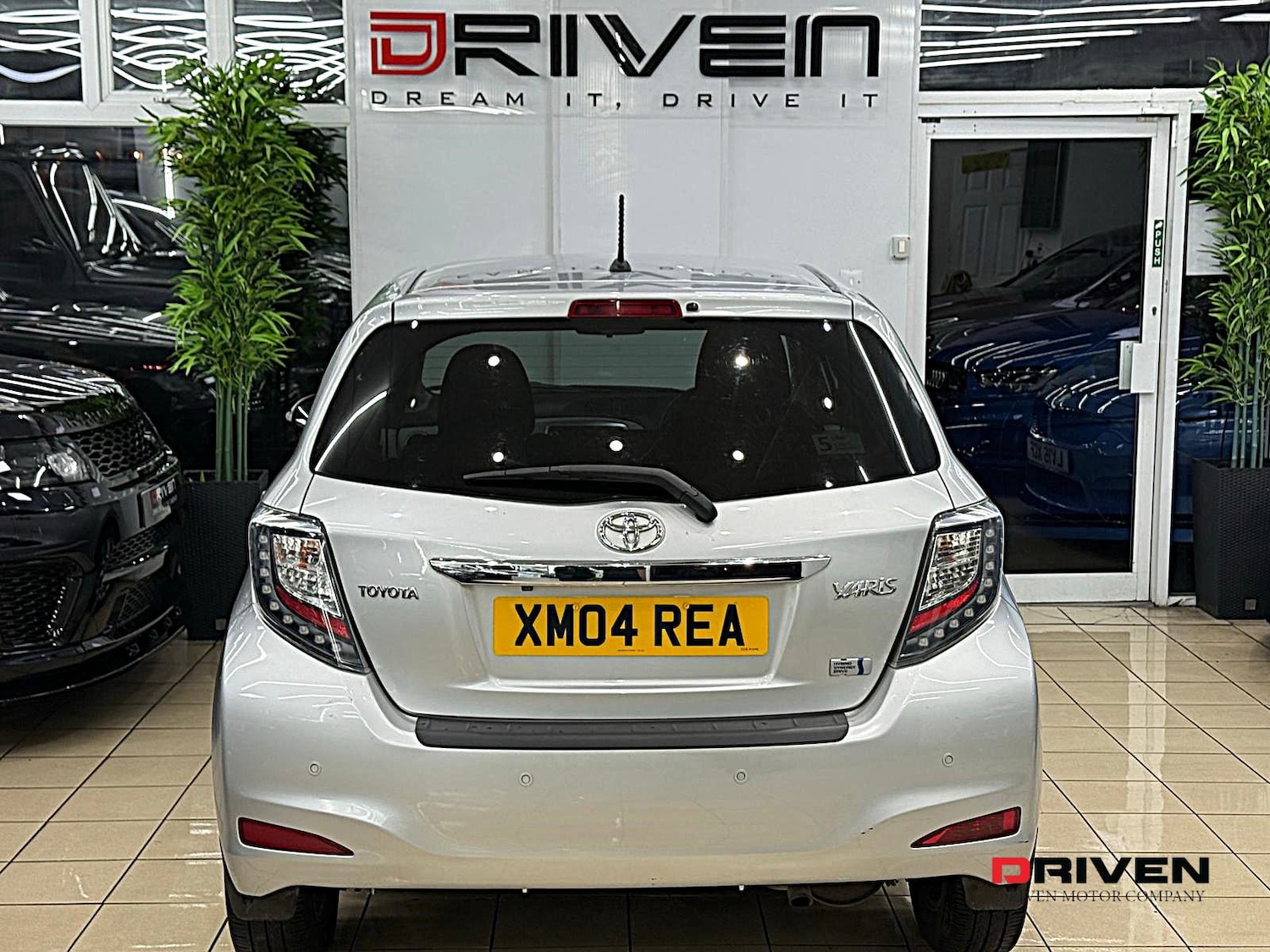 Used Toyota Yaris 2012 for sale - 76828105: Photo 7