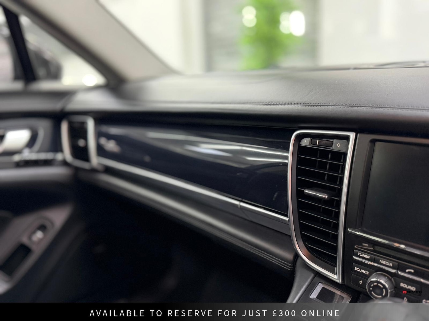 Used Porsche Panamera 2014 for sale - 77981130: Photo 28