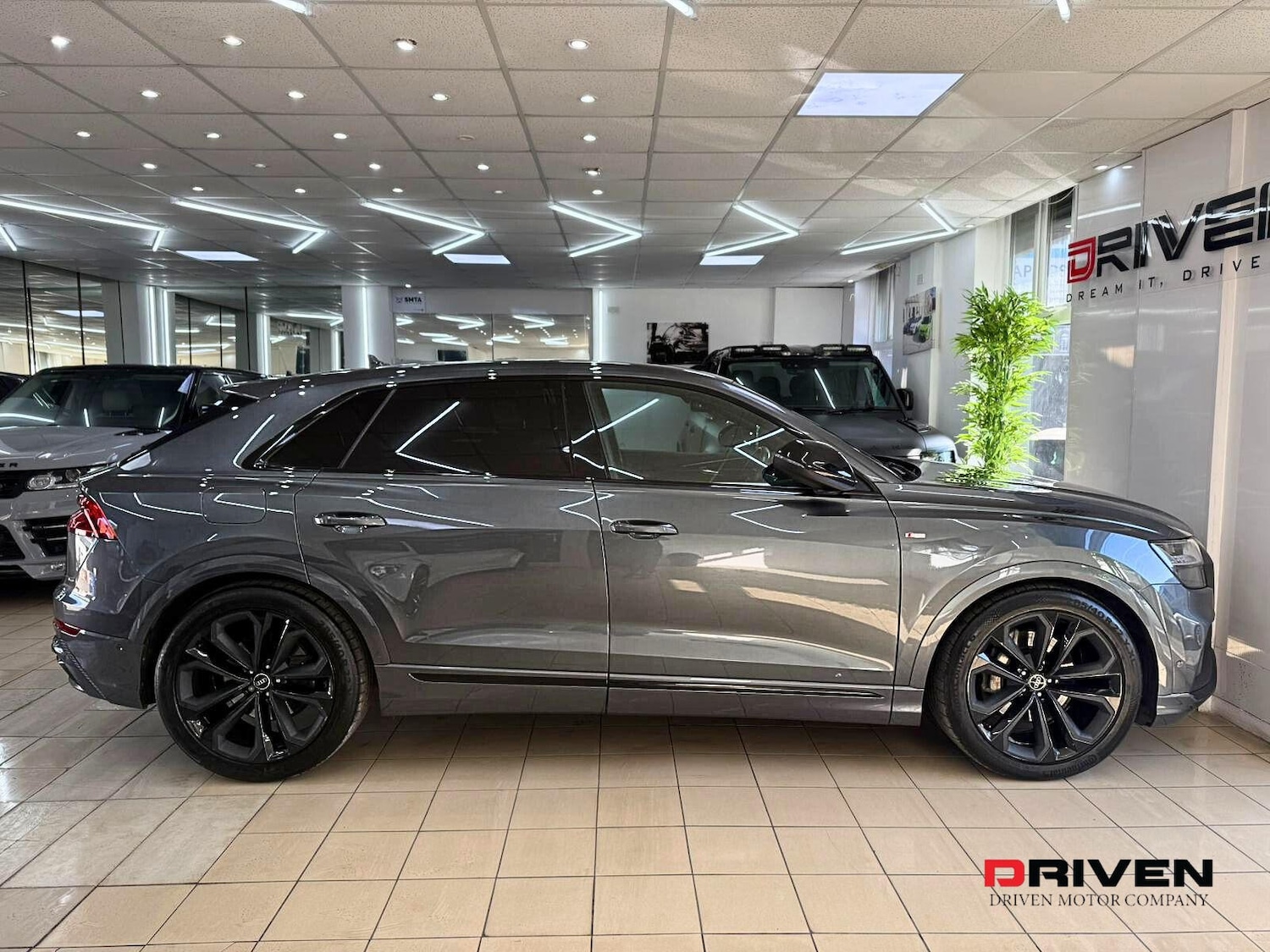 Used Audi Q8 2021 for sale - 75997186: Photo 10